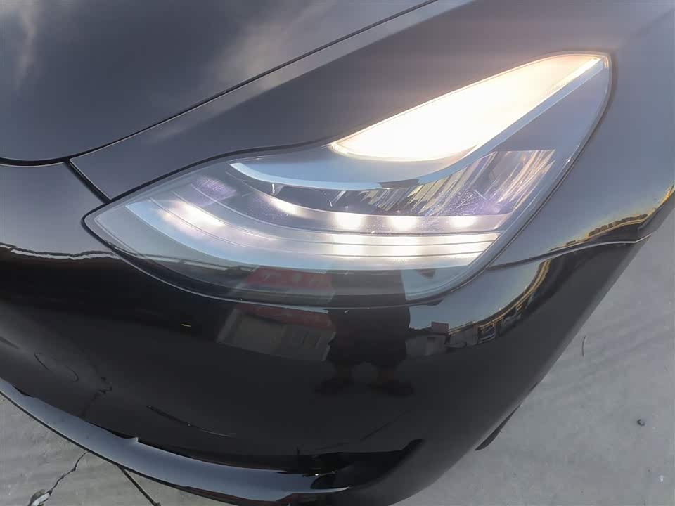 Tesla Model 3 Tesla Model 3