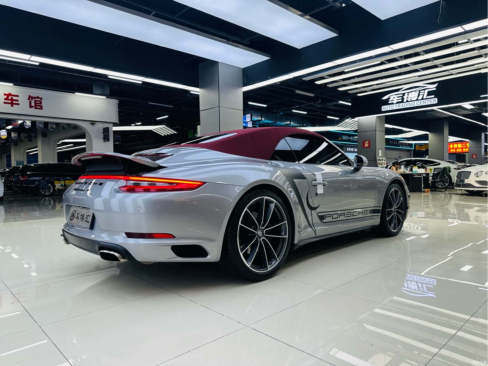 Porsche 911, 2018 11