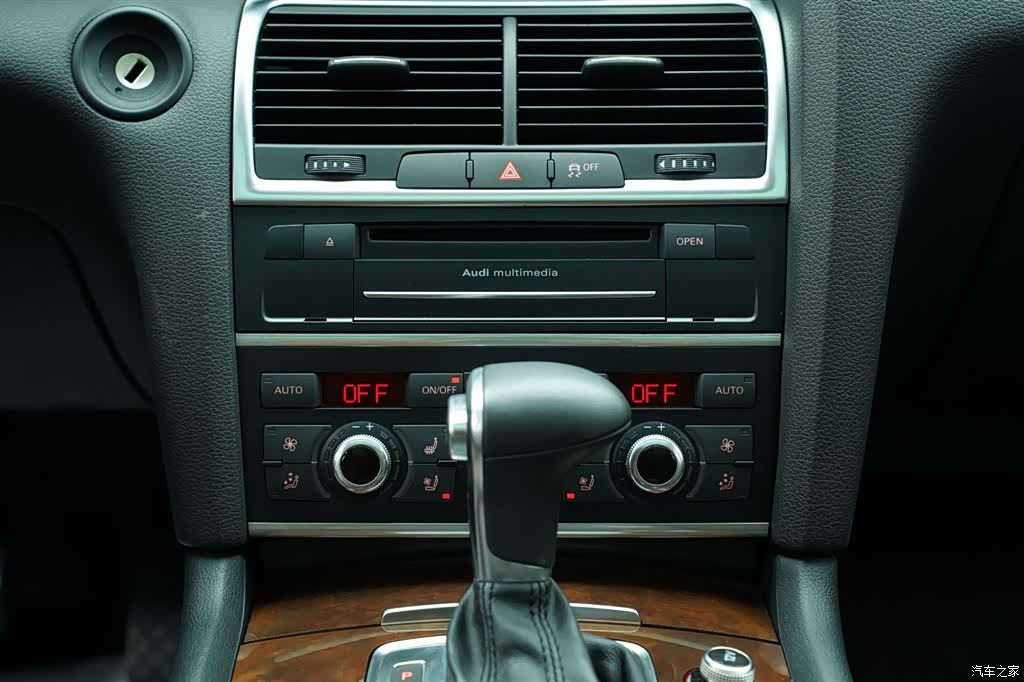 Audi Q7, 2012 28
