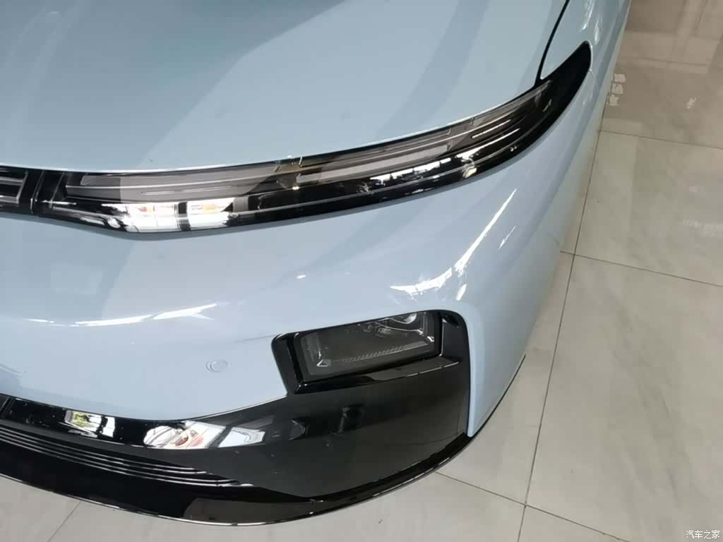 Leapmotor B01, 2025 24