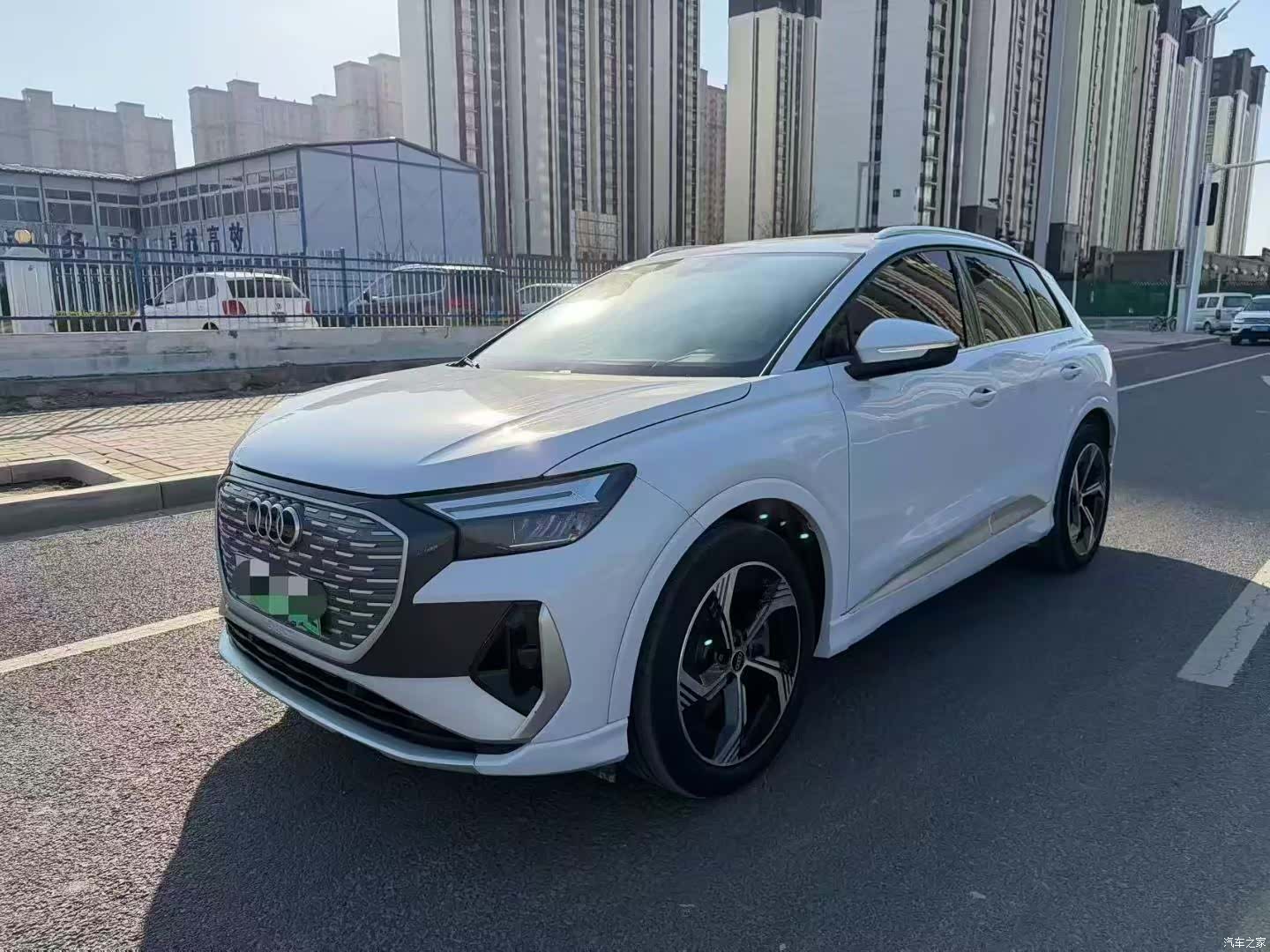 Audi Q4 e-tron, 2024 1