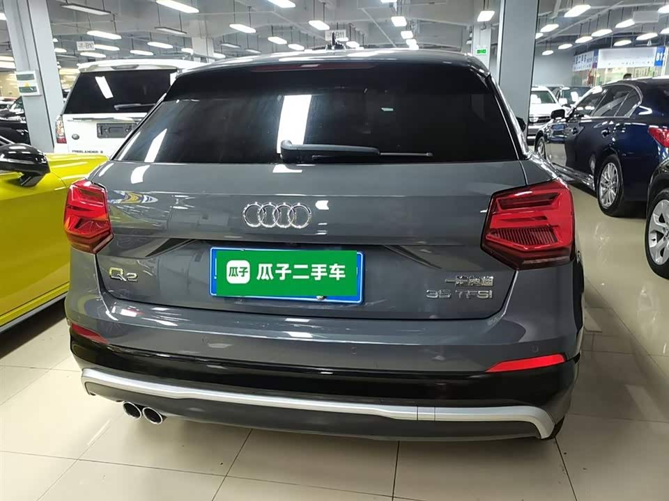Audi Q2L Audi Q2L