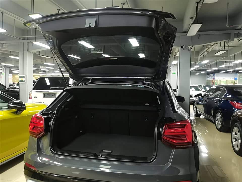 Audi Q2L Audi Q2L