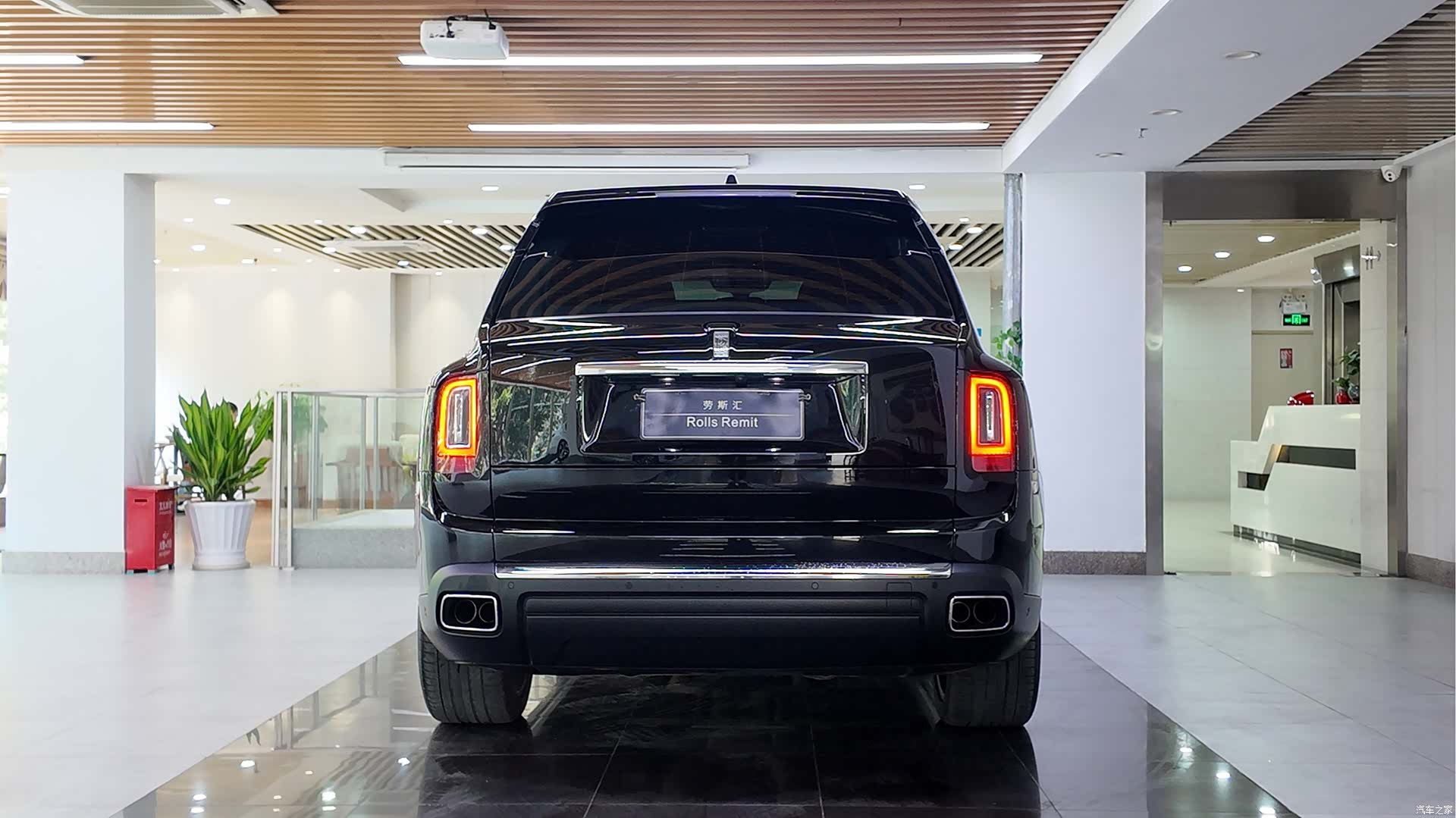 Rolls-Royce Cullinan, 2022 все фото