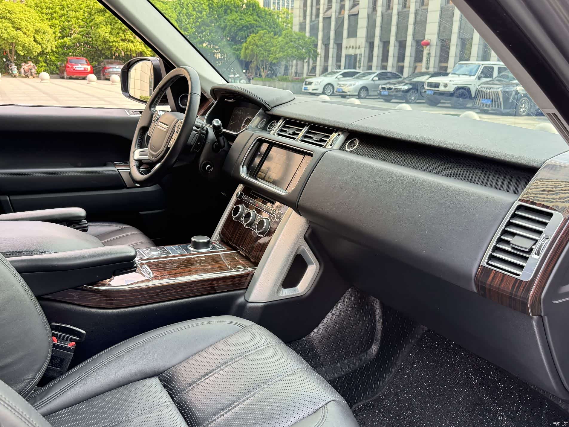 Land Rover Range Rover, 2015 12