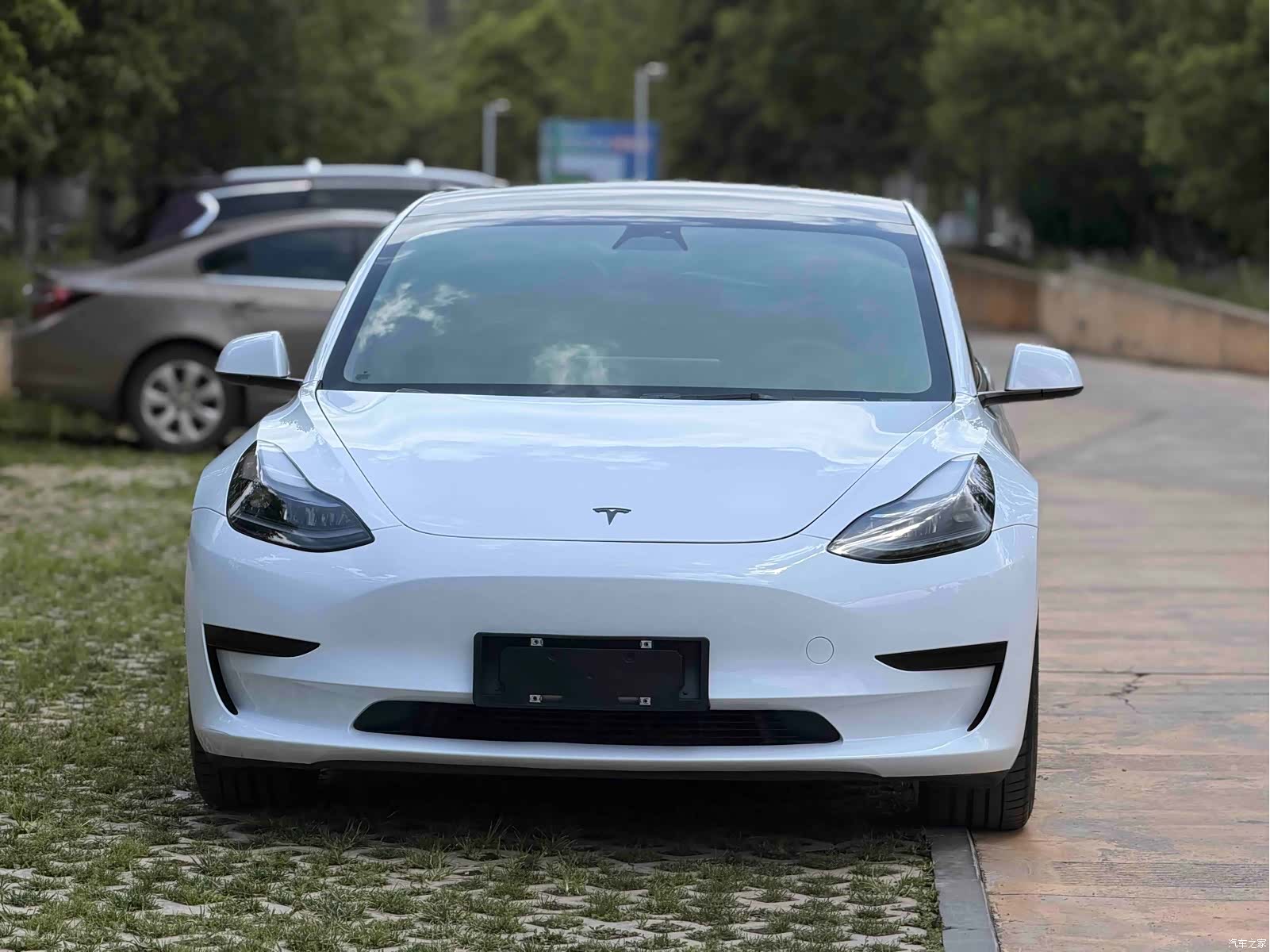 Tesla Model 3, 2023 2