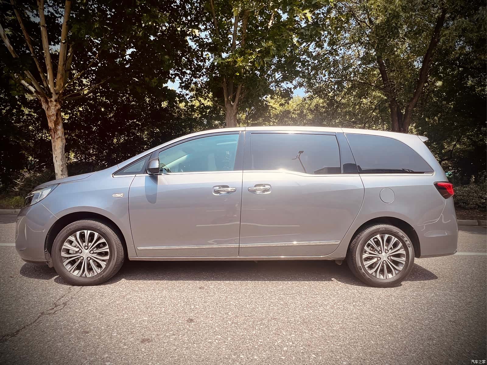 Buick GL8, 2020 10