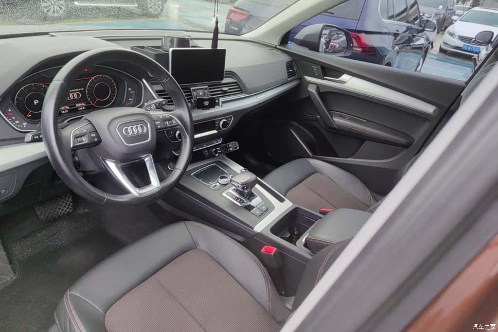 Audi Q5L, 2019 12