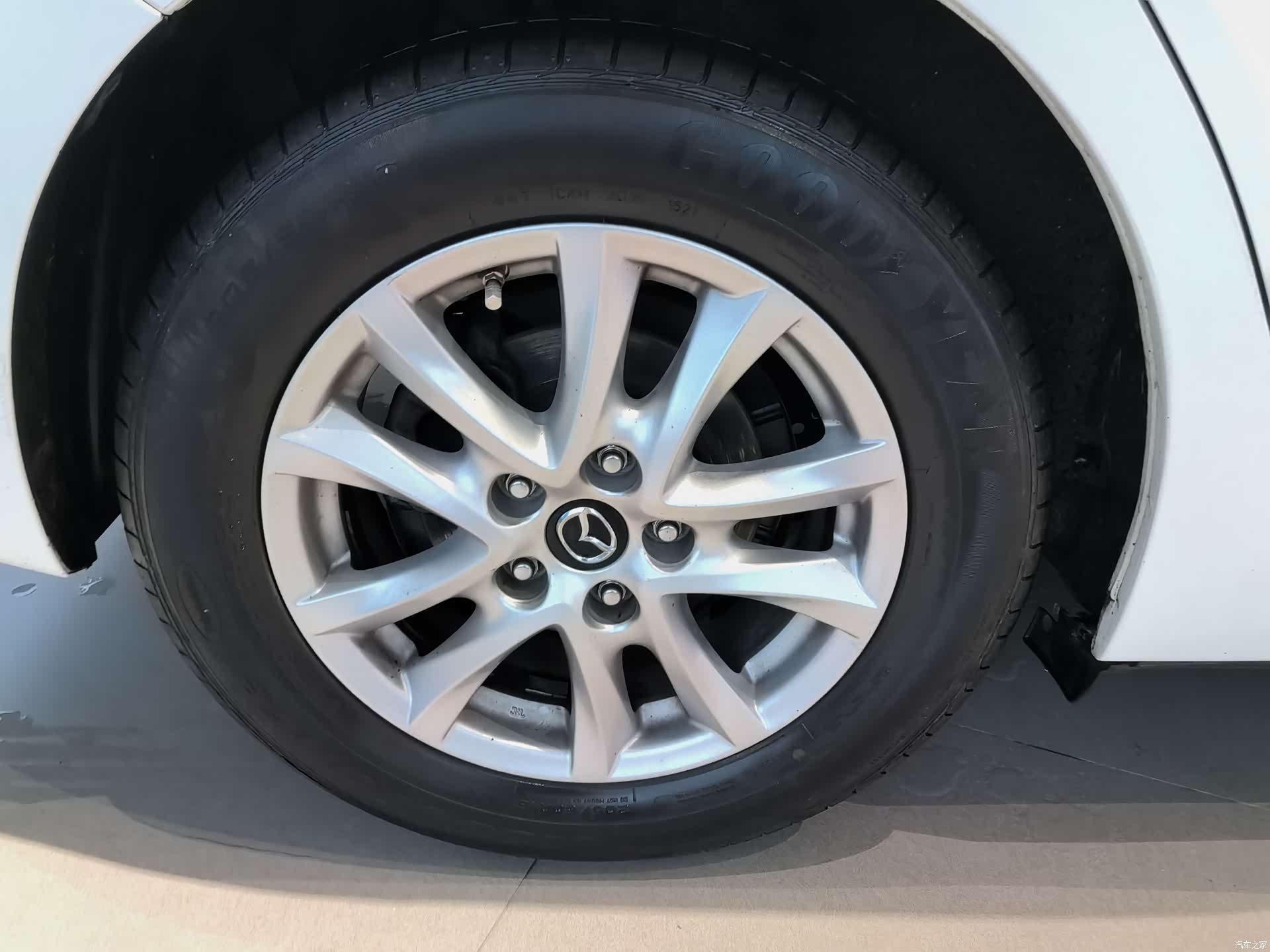 Mazda Mazda3, 2018 13