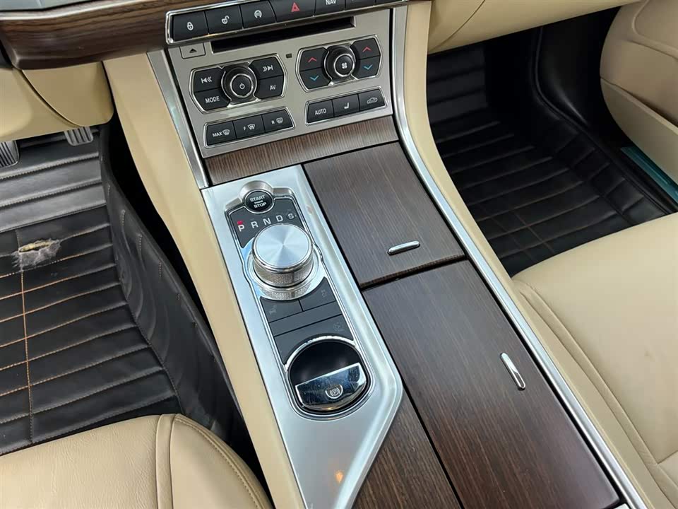 Jaguar XF