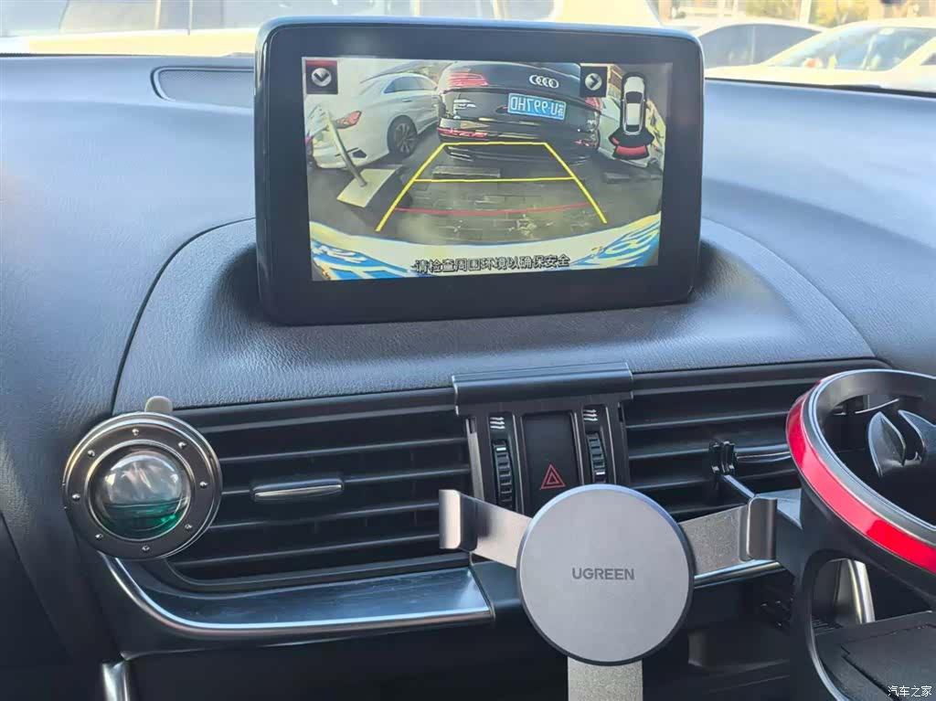 Mazda CX-4, 2019 11