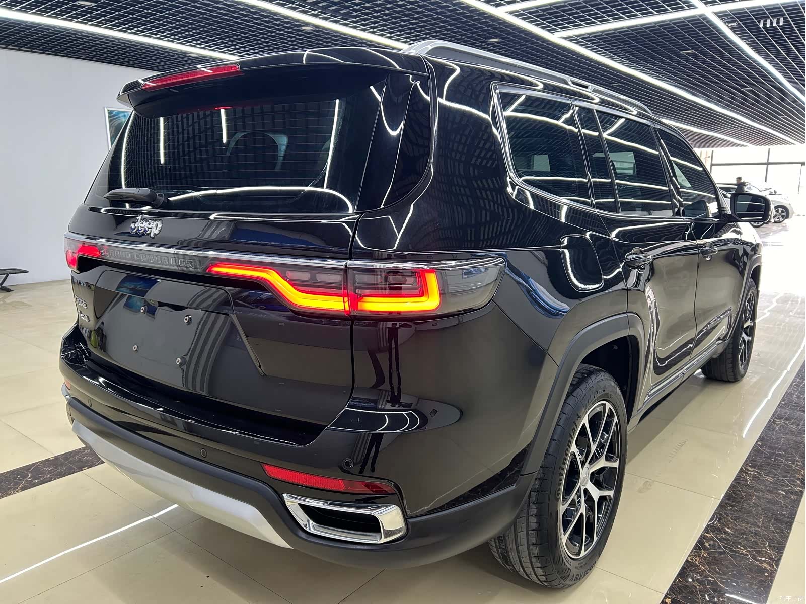 Jeep Grand Commander, 2022 6