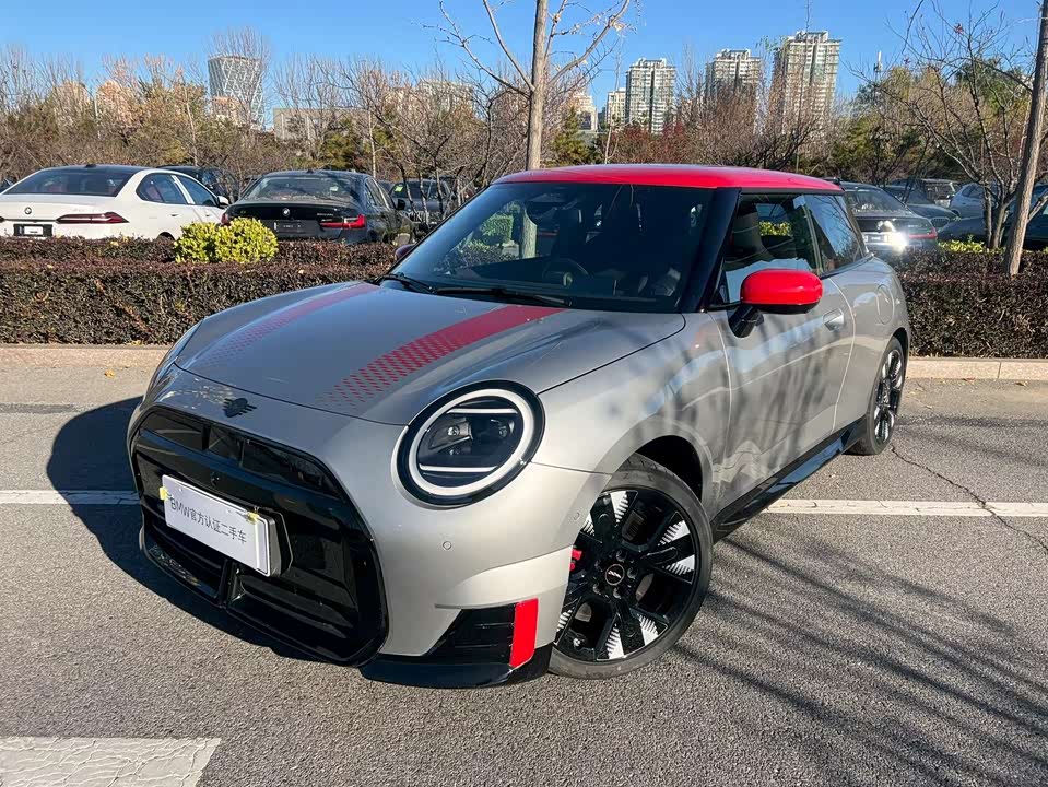 MINI Electric JCW