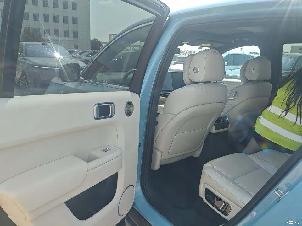 Li Auto L7, 2025 6