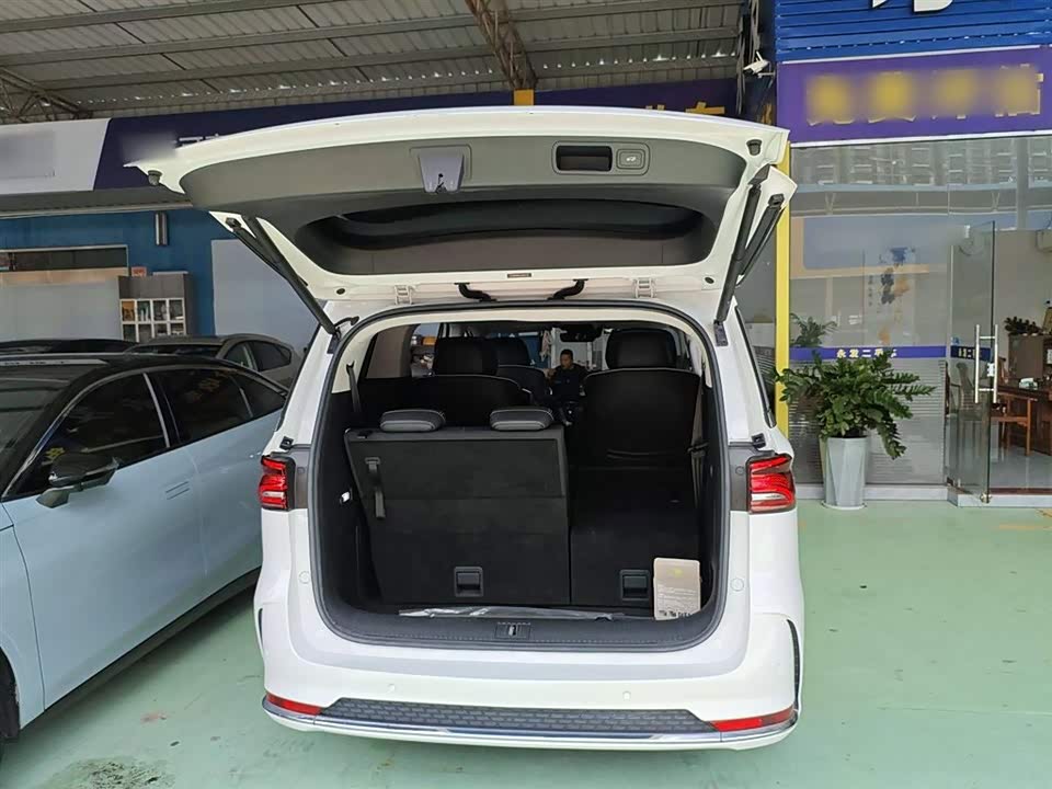 Roewe iMAX8 Roewe iMAX8