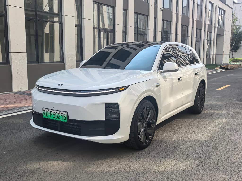 Li Auto L6