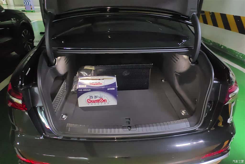 Audi A6L, 2025 4