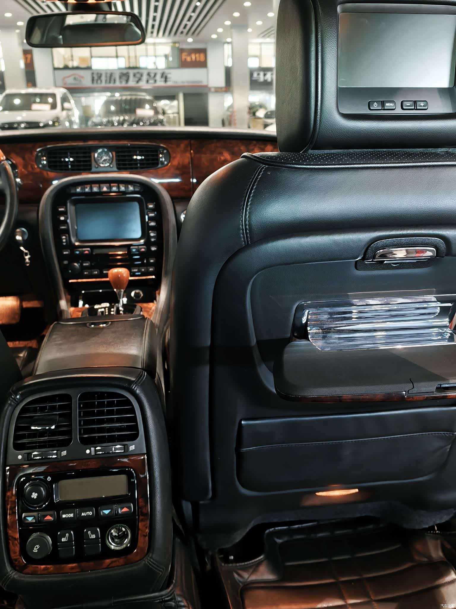 Jaguar XJ, 2009 10