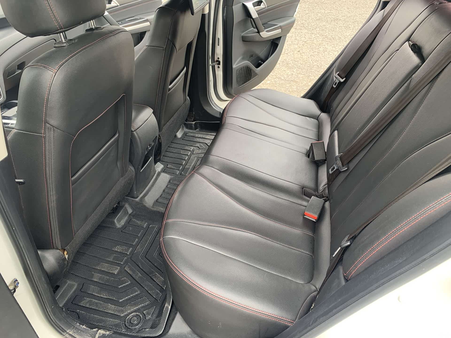 BAIC EU5, 2019 13