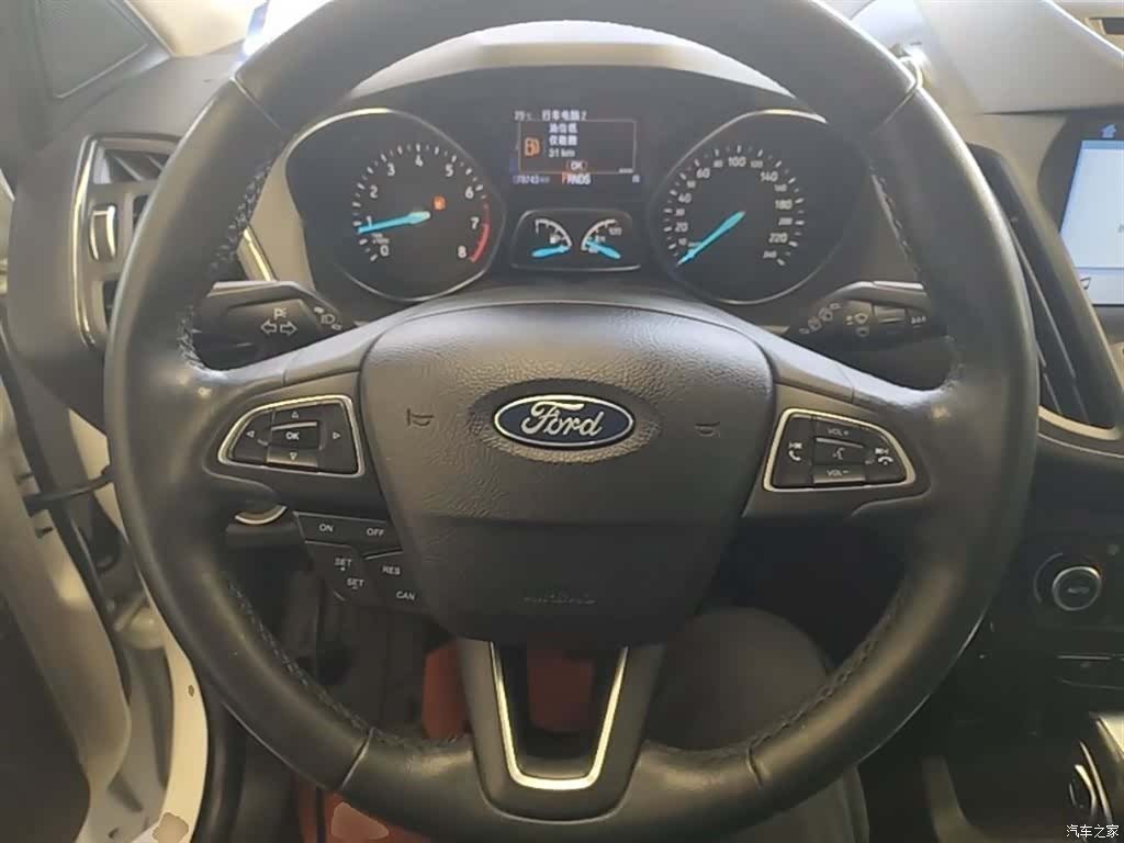 Ford Kuga, 2018 11