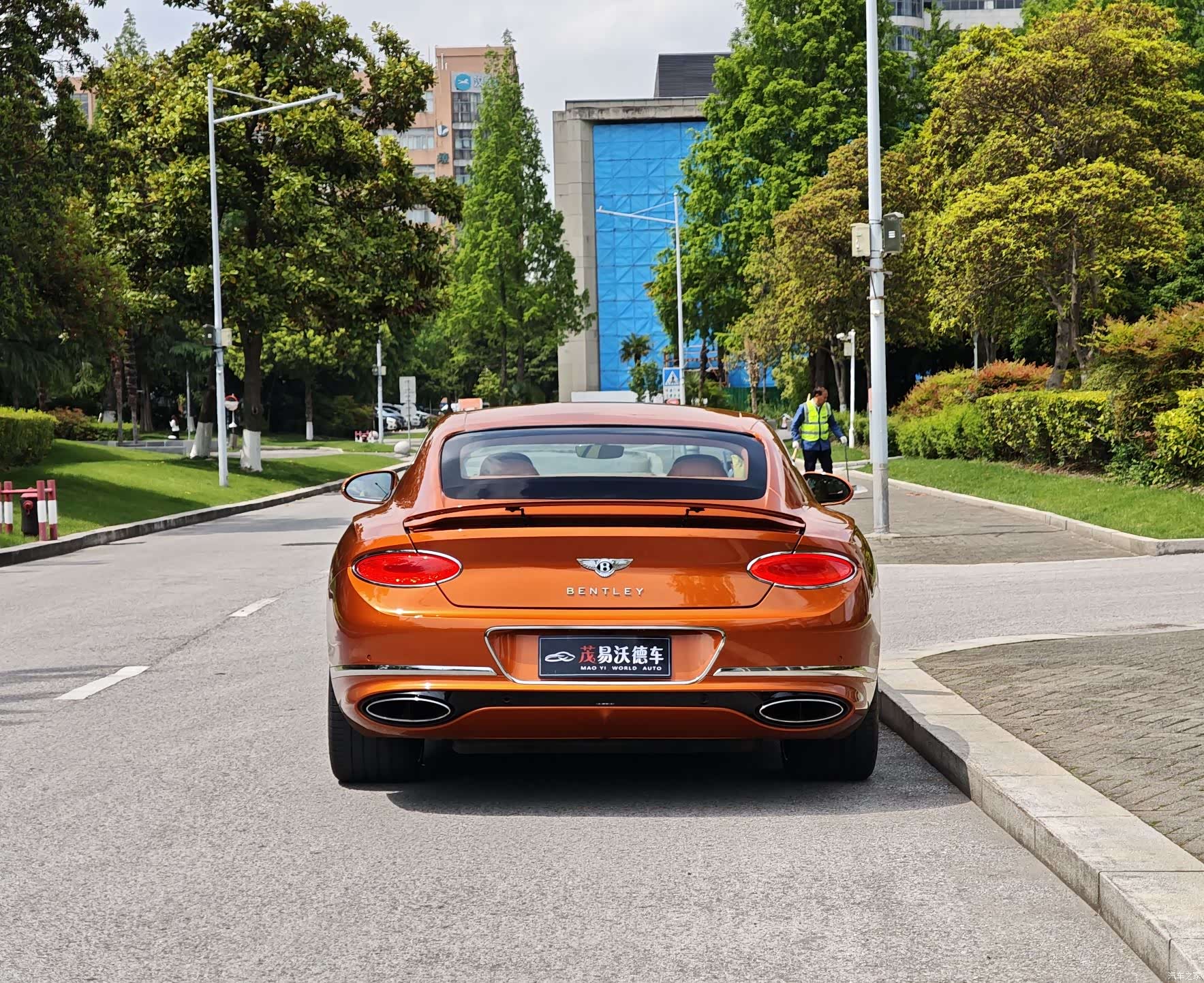 Bentley Continental GT, 2019 4