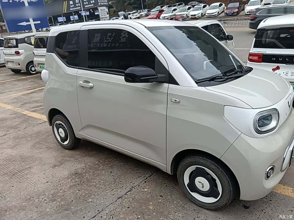 Wuling MINIEV, 2024 4