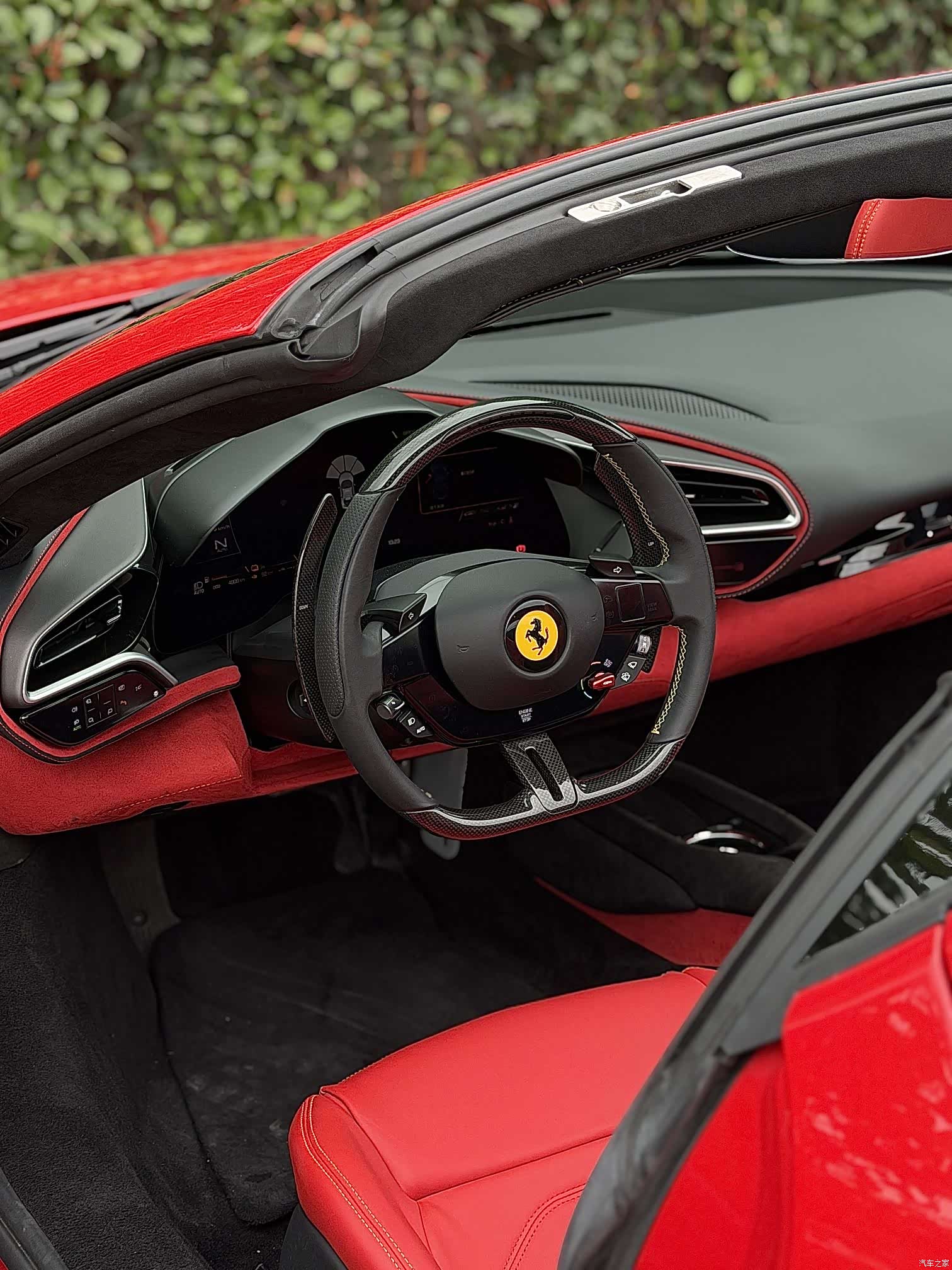 Ferrari 296, 2024 6