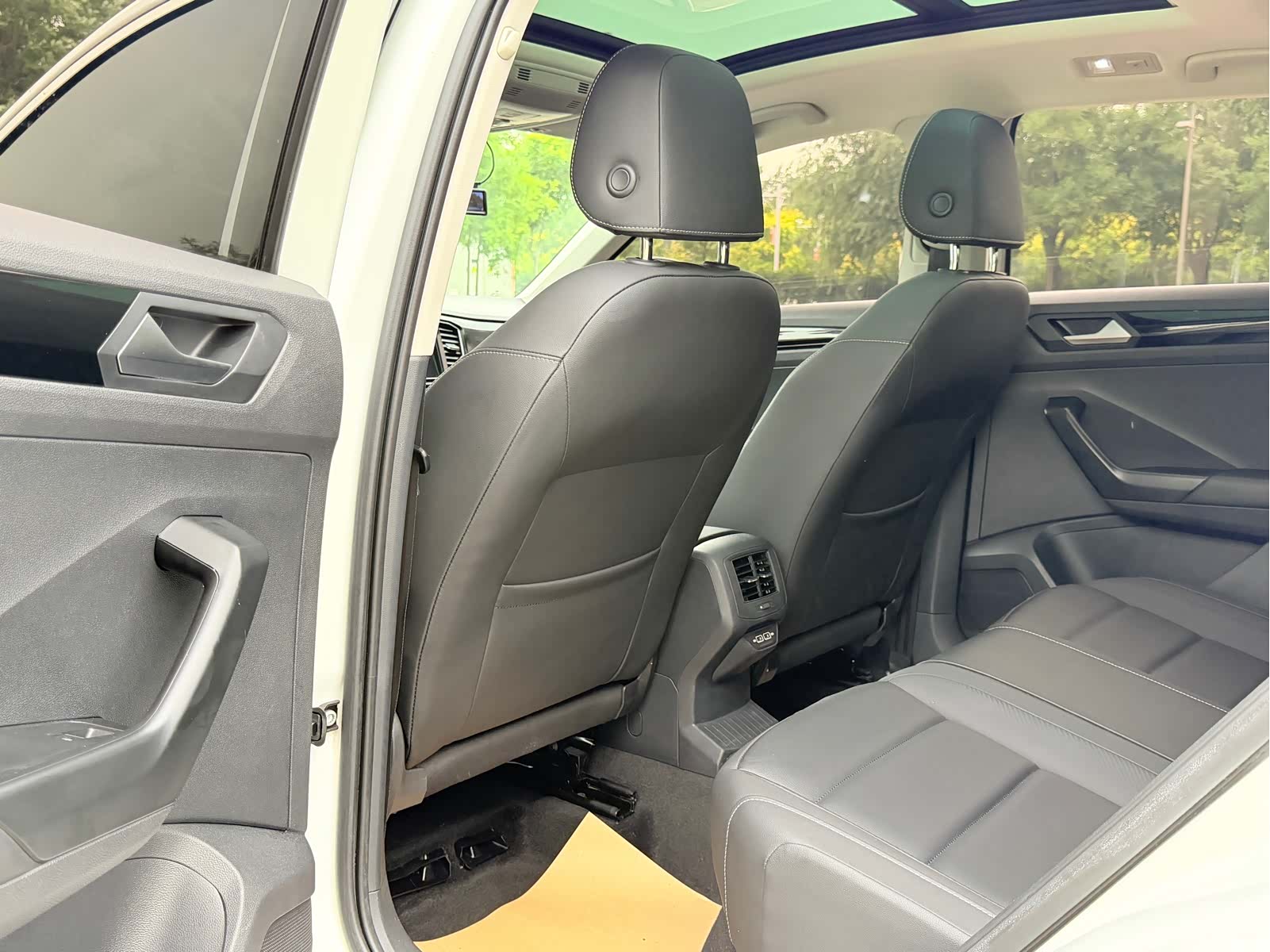 Volkswagen T-ROC, 2019 7