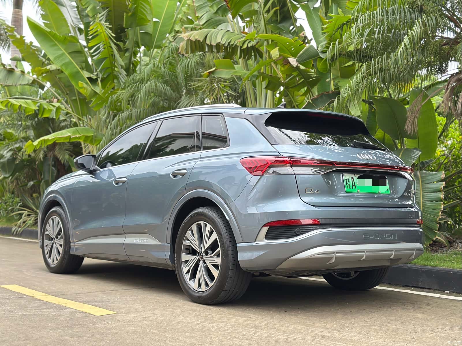 Audi Q4 e-tron, 2025 все фото