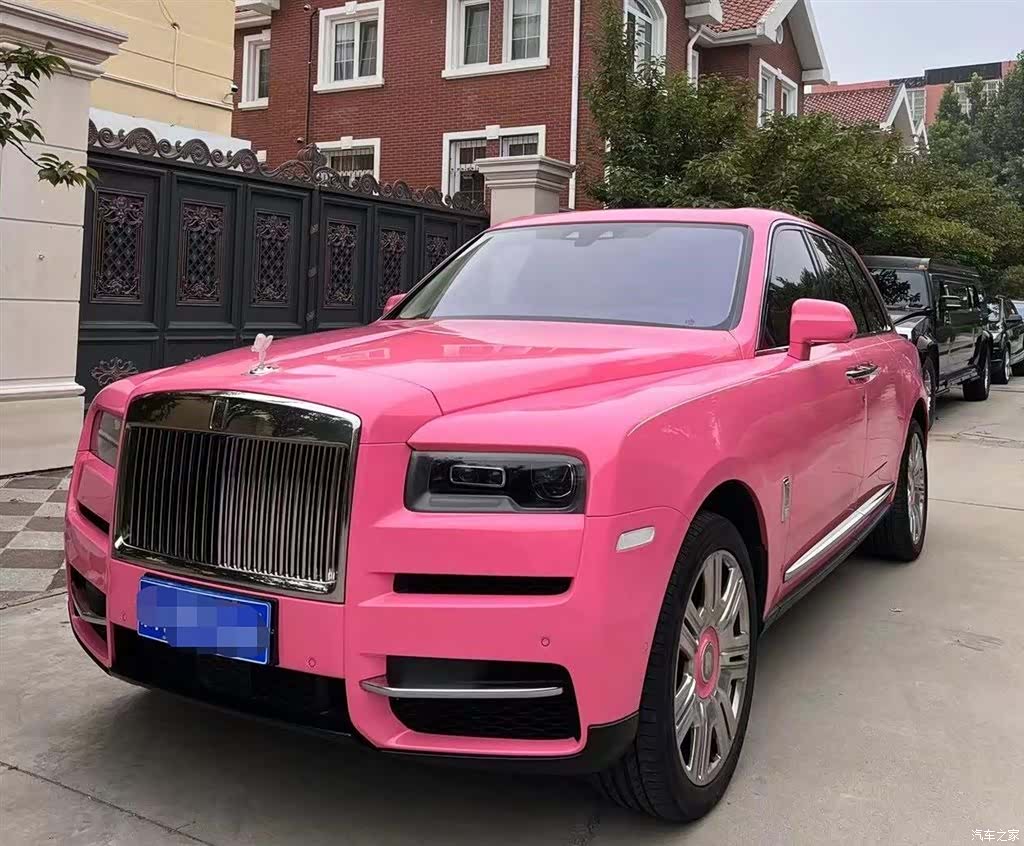 Rolls-Royce Cullinan, 2021 1