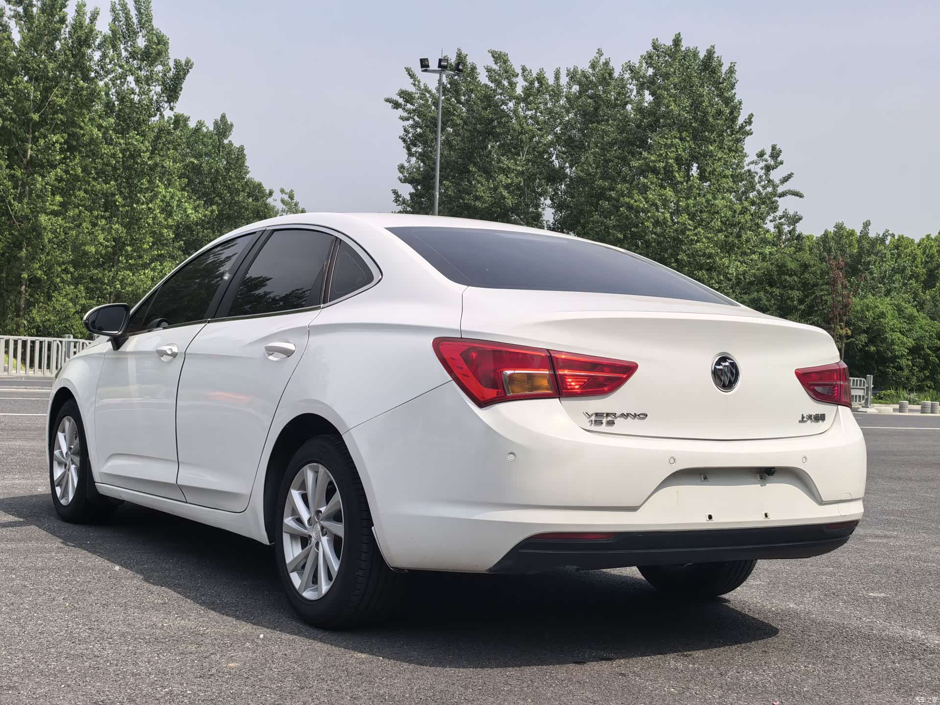 Buick Verano, 2017 10
