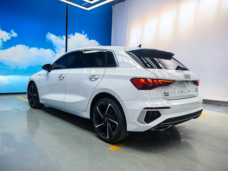 Audi A3 2023, фото 6