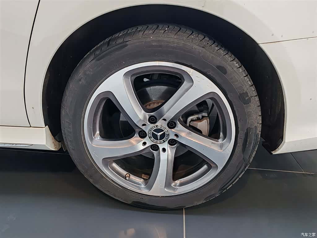 Mercedes-Benz E-Class, 2019 18