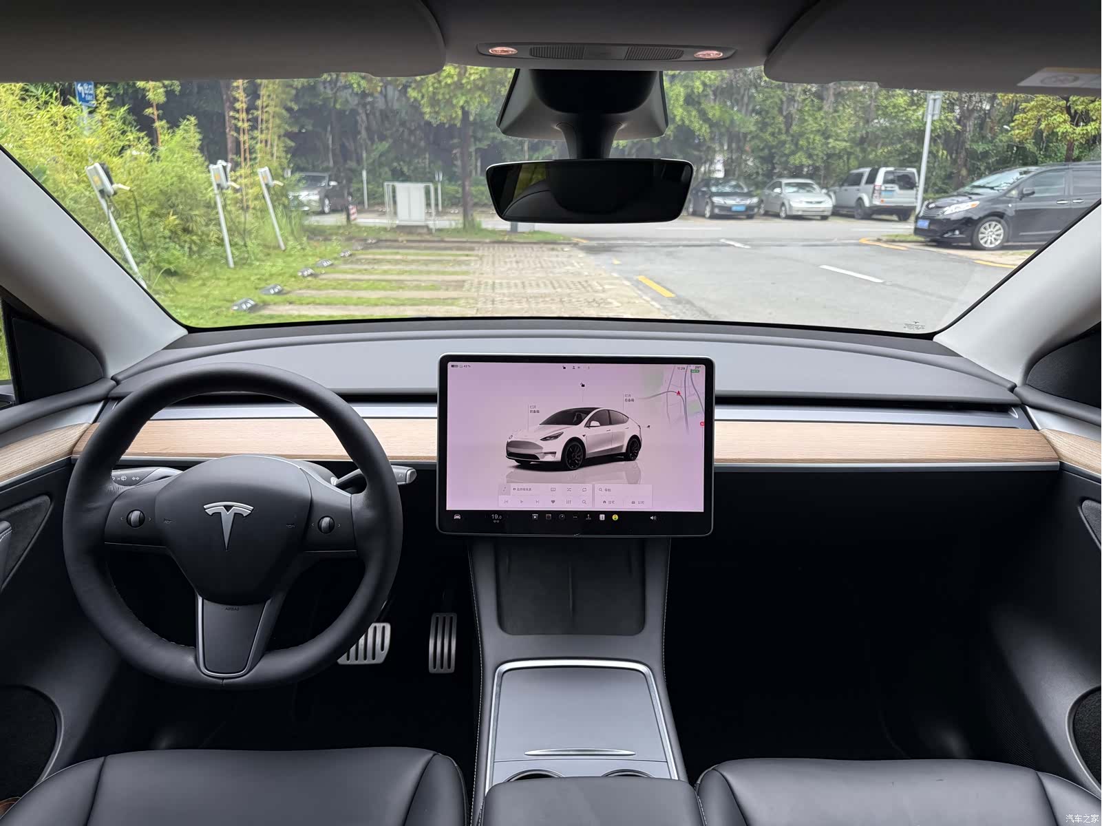 Tesla Model Y, 2021 17