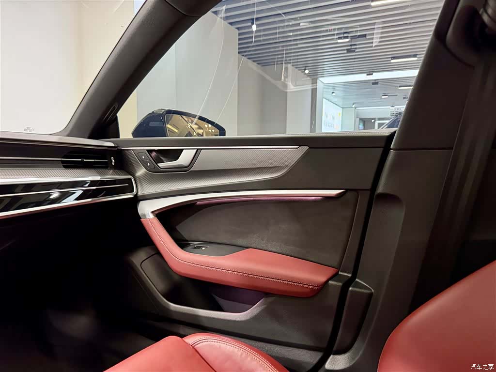 Audi A7L, 2024 28