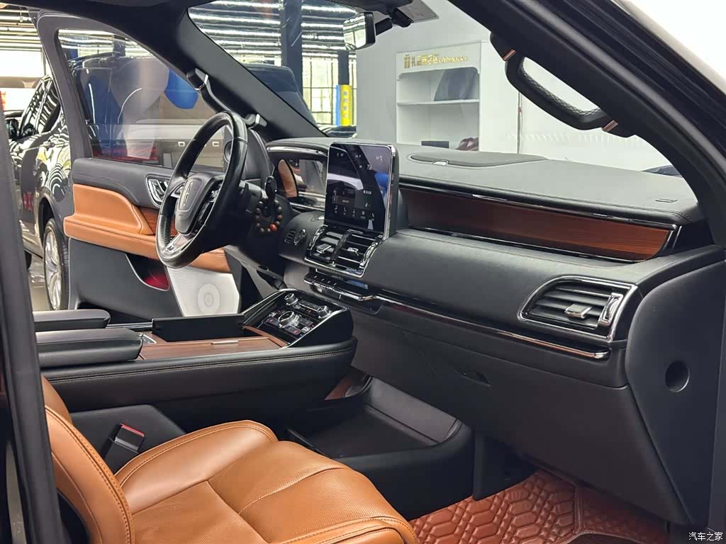 Lincoln Navigator, 2019 8