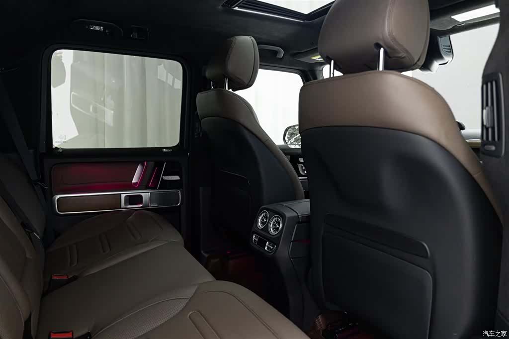 Mercedes-Benz G-Class, 2022 13