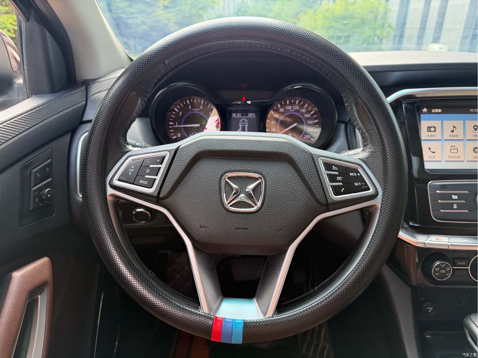 JMC S350, 2017 22