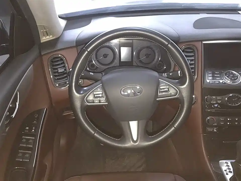 Infiniti QX50