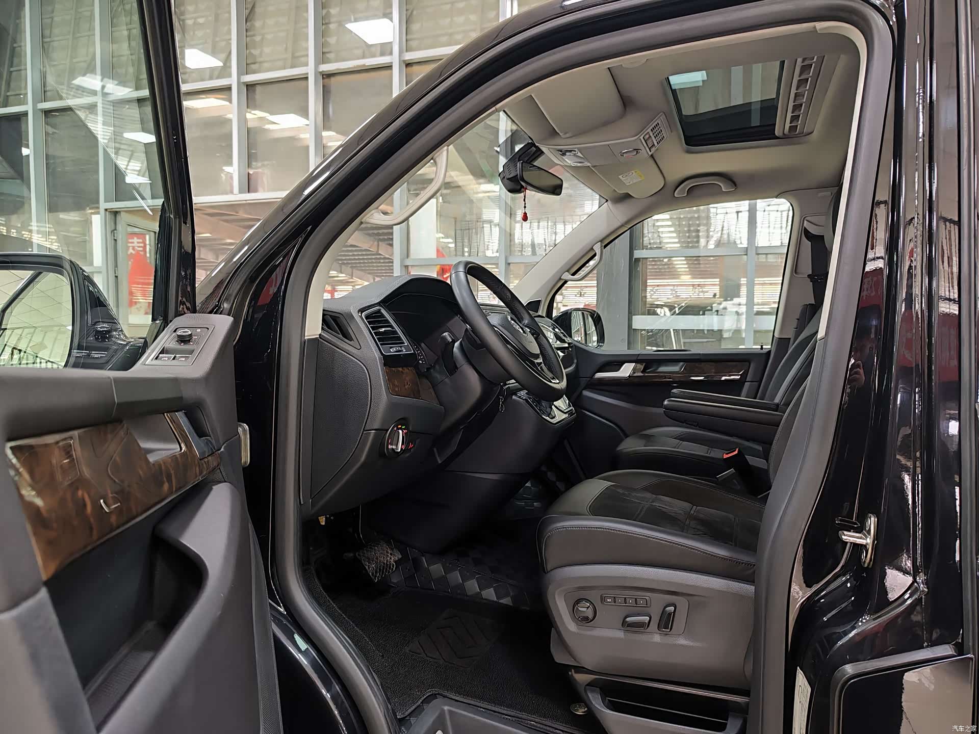Volkswagen 7, 2018 4