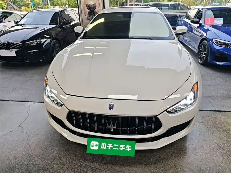 Maserati Ghibli Maserati Ghibli
