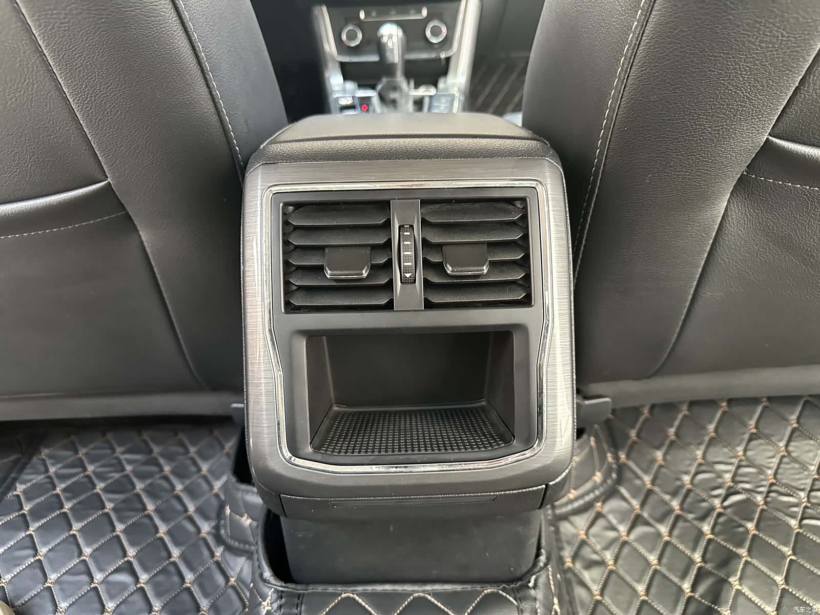 Volkswagen Passat, 2019 16