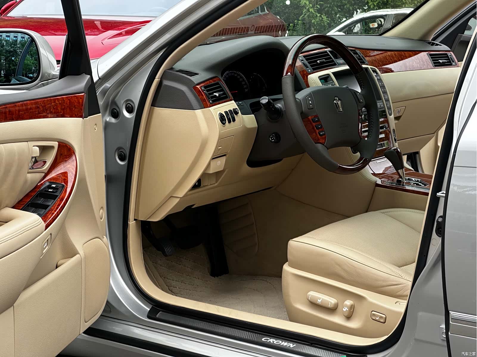 Toyota Crown, 2008 9