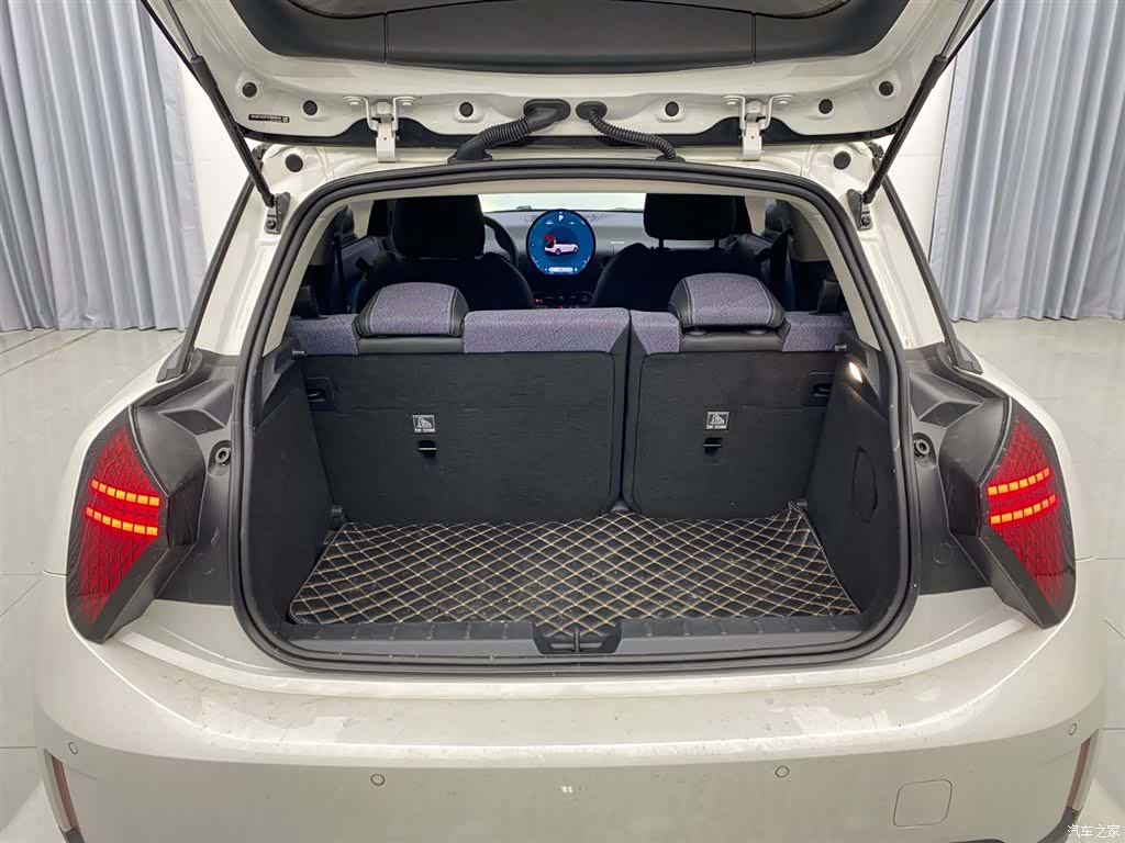 Mini Cooper, 2025 17