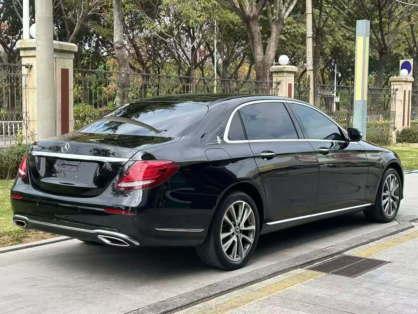 Mercedes-Benz E-Class, 2019 9