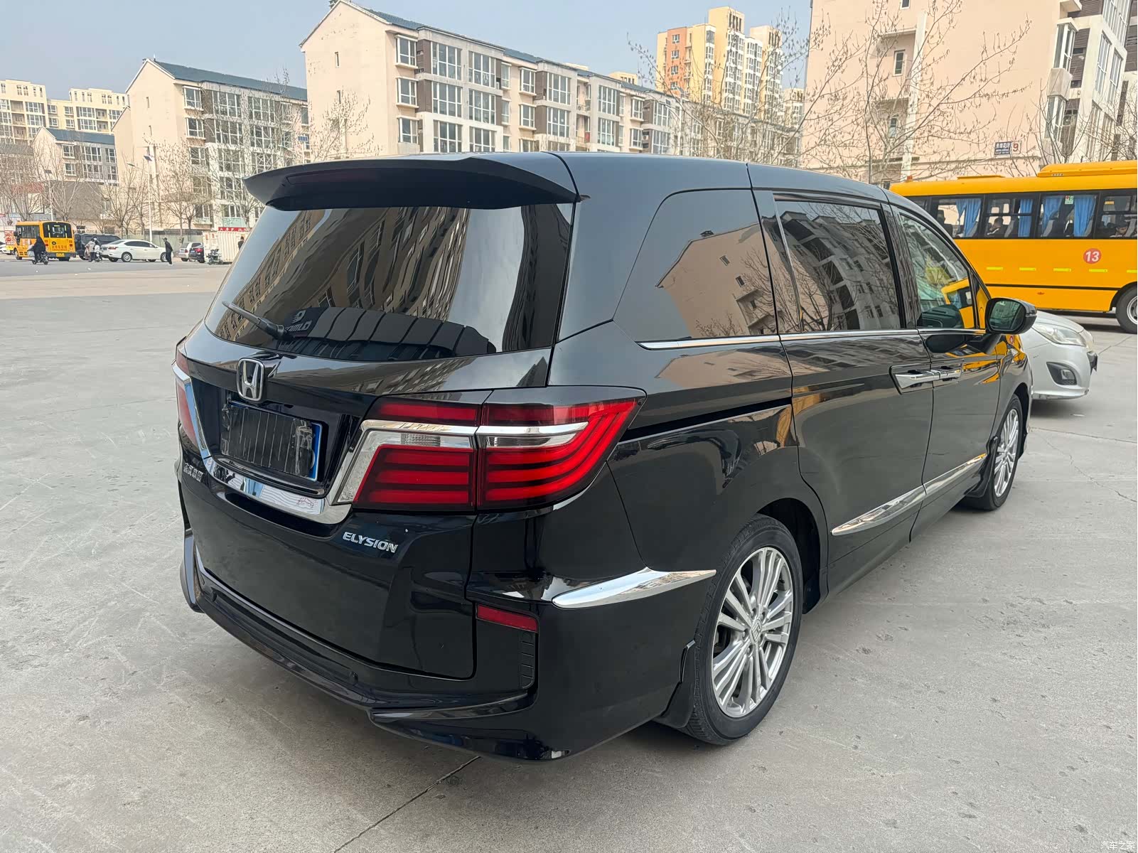 Honda Elysion, 2017 17