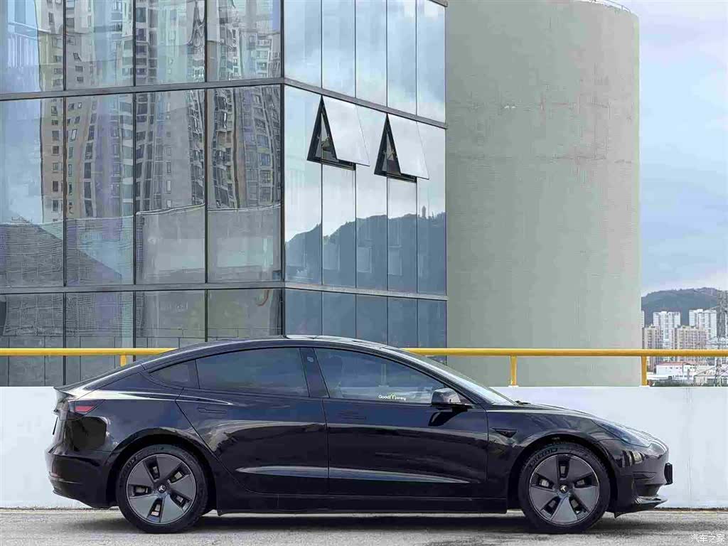 Tesla Model 3, 2021 9