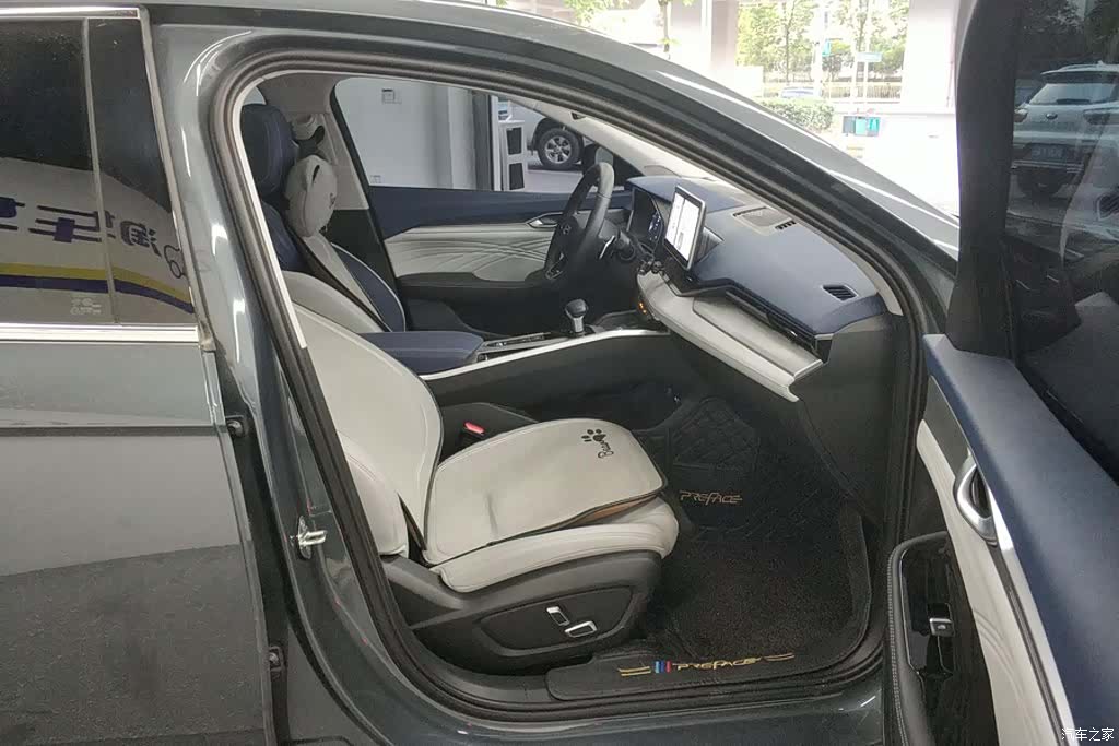 Geely Preface, 2023 8