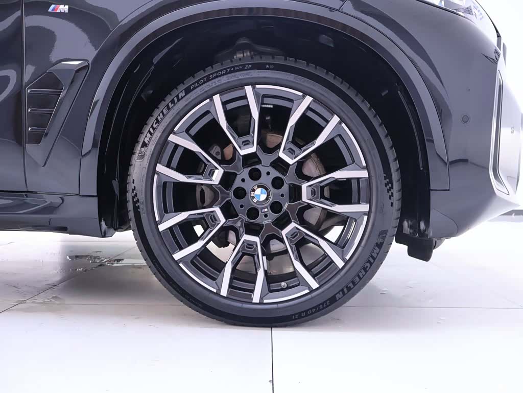 BMW X5, 2025 6