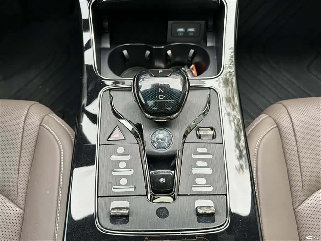BYD Han, 2022 10
